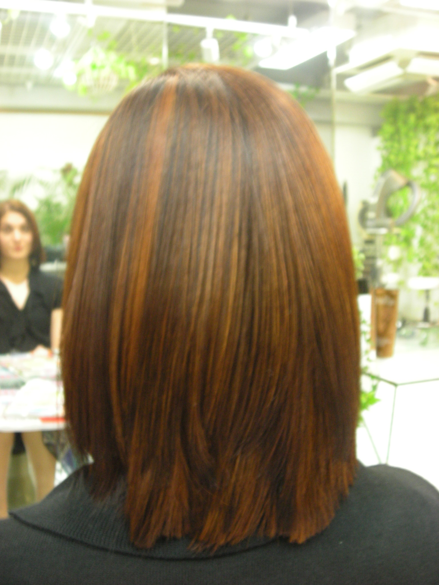 Fix up the style and the color for Nicole. | English Speaking Hair Stylist:  Haircuts, Perm & Color - Yokohama, Japan